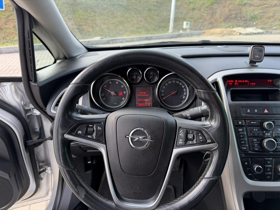 Продам Opel Astra J 1.3 cdti 95 к.с 2011рік