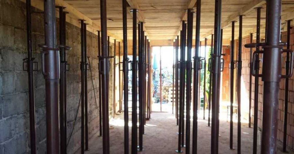 Stemple budowlane regulacja 2m-3,6m, transport - Do wypożyczenia