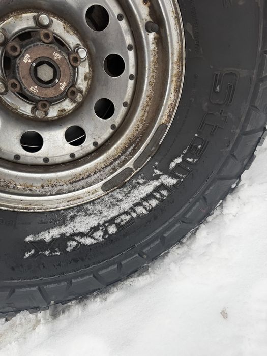Диски з резиною Ниссан патрол 15 радиус