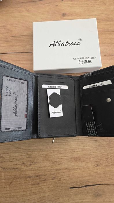 Nowy damski portfel Albatross