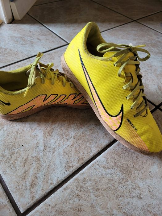 Halówki Nike rozmiar 40