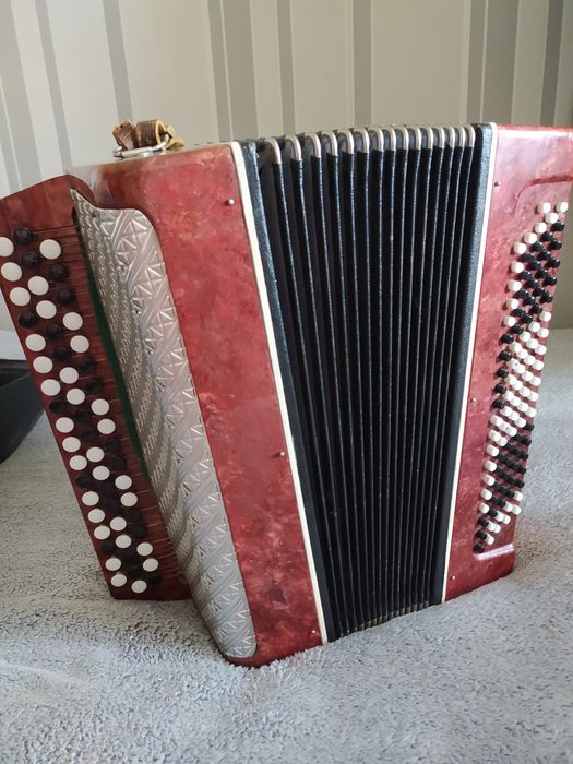 Продається баян "Кремінне"