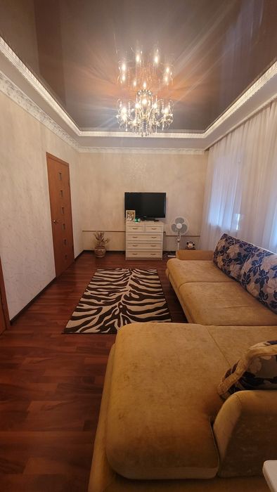 Продам будинок в Марганці.