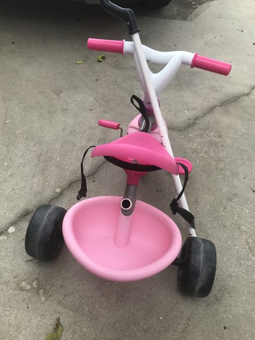 Triciclo Smoby para menina