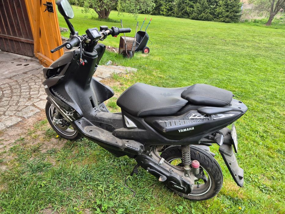 Yamaha Aerox drugi właściciel stan mechanicznie dobry a reszta do remontu