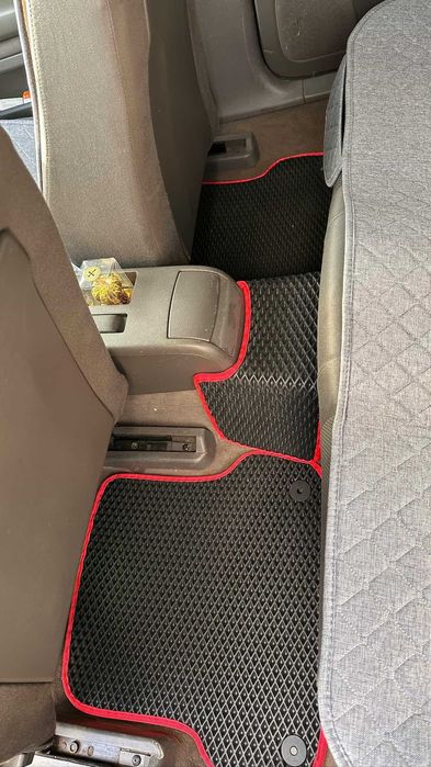 Коврики в Авто Audi A4 A6 Q5 Q7 Tesla Model 3 Y | Преміум EVA килимки в багажник