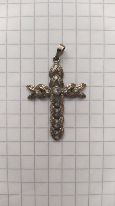 Cruz de ouro branco