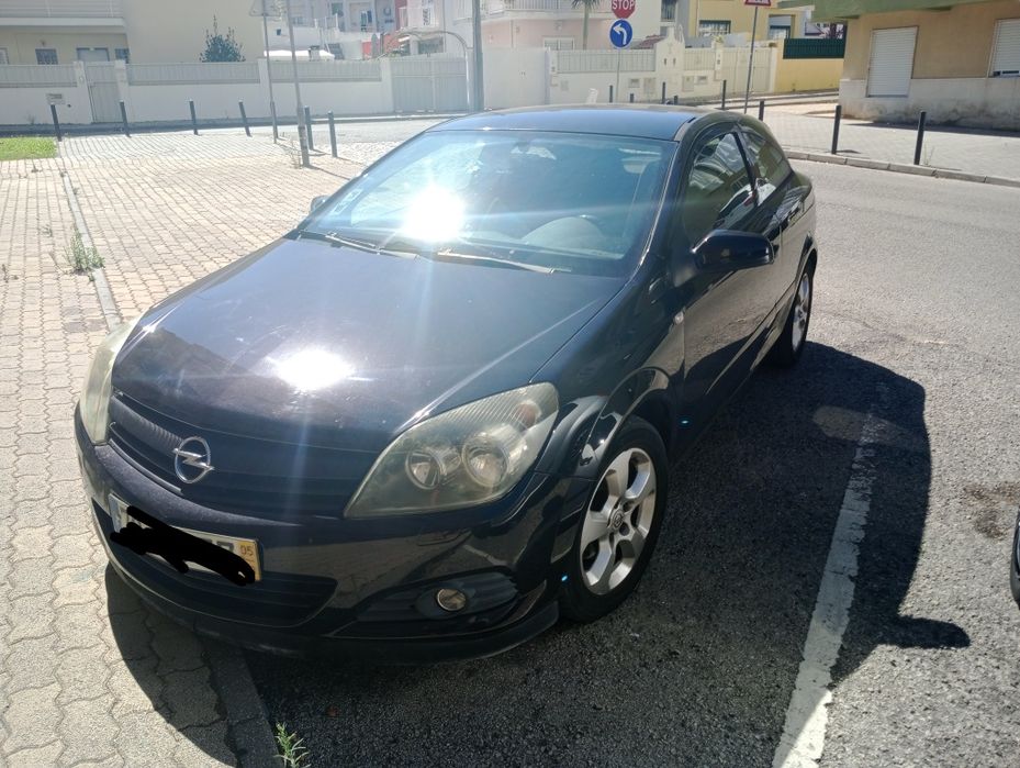 Opel Astra GTC 1.3