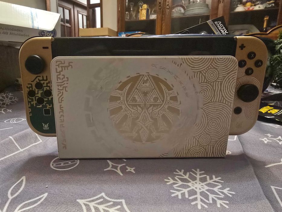 Nintendo switch oled zelda edition