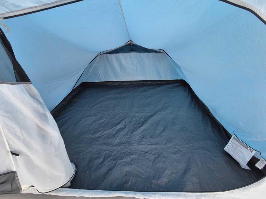 Tenda Quechua Arpenaz 4 pessoas e avançado