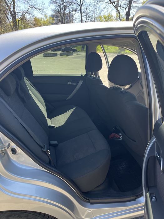 Продам Chevrolet aveo 2011