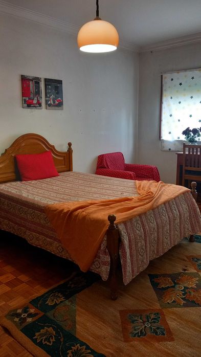 Quarto para arrendar