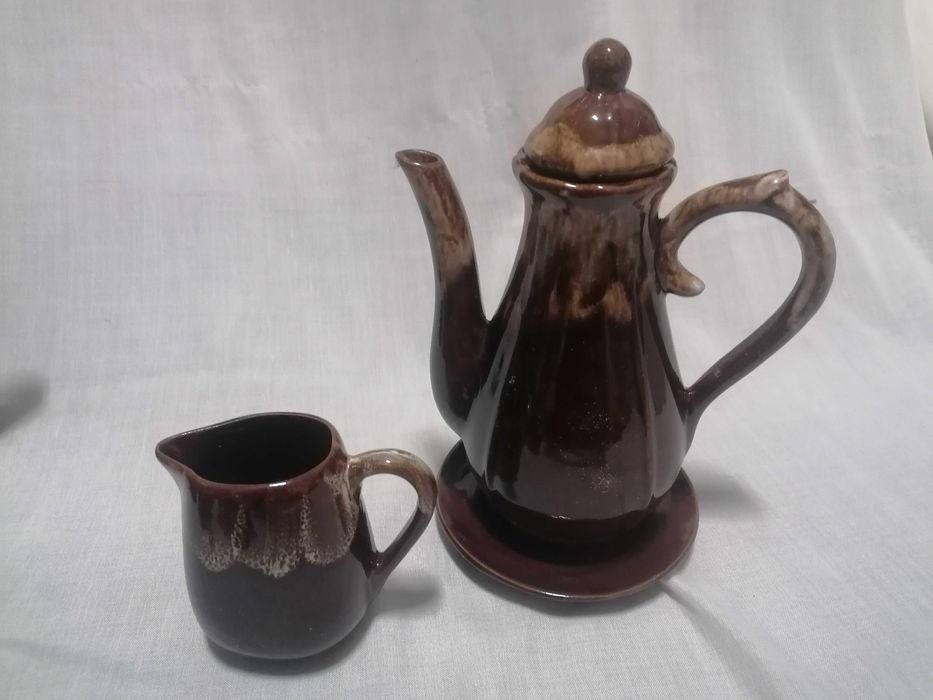 Loiça vintage castanha