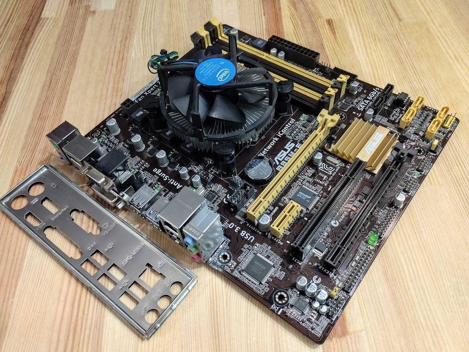 Материнская плата ASUS B85M-E + Intel Core i5-4460 3,2GHz + кулер (socket 1150) Гарантия 1 год