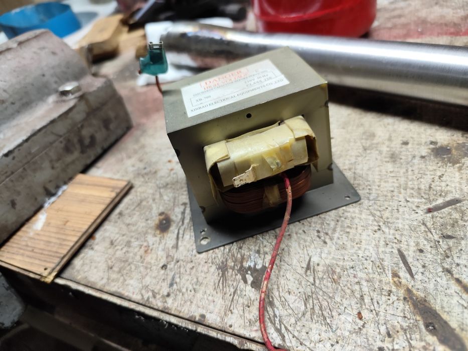 Transformator z mikrofalowki