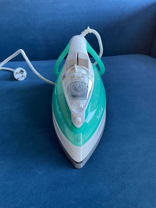 Праска Tefal з парою (2100 Вт, Ultragliss)