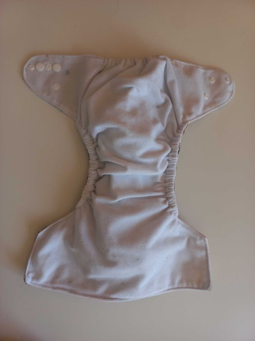 Fralda reutilizável Littles & Bloomz usada