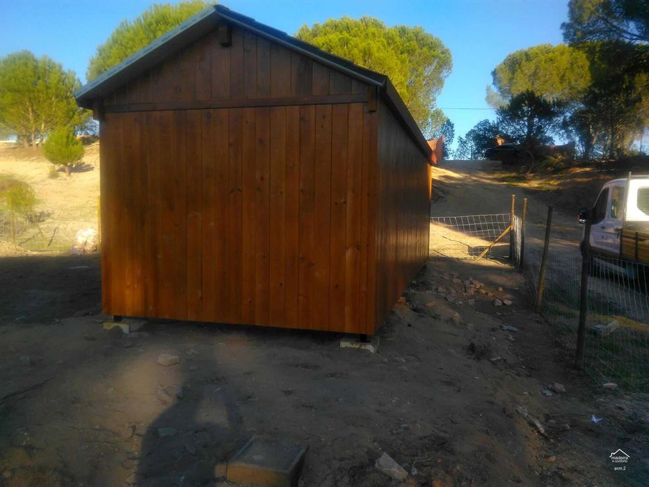 abrigos para animais / estábulo - Madeira&Conforto - anm.2