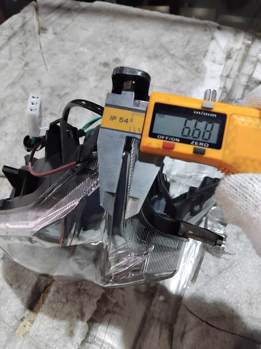 Фара передня Spark200r28