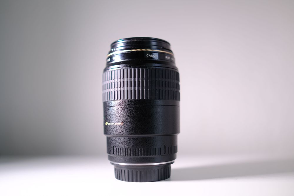Canon 100mm f/2.8 Macro USM + гараниія  / без передоплат