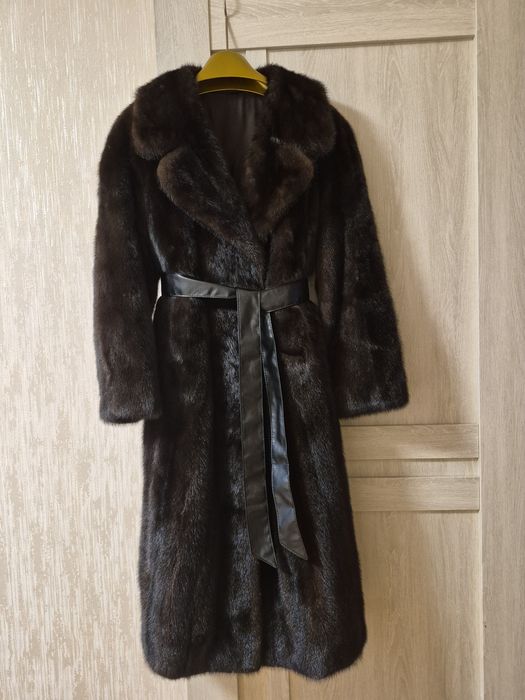 Довга норкова шуба Saga mink