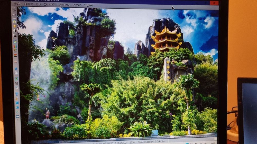 Монитор LG Flatron L 1900R