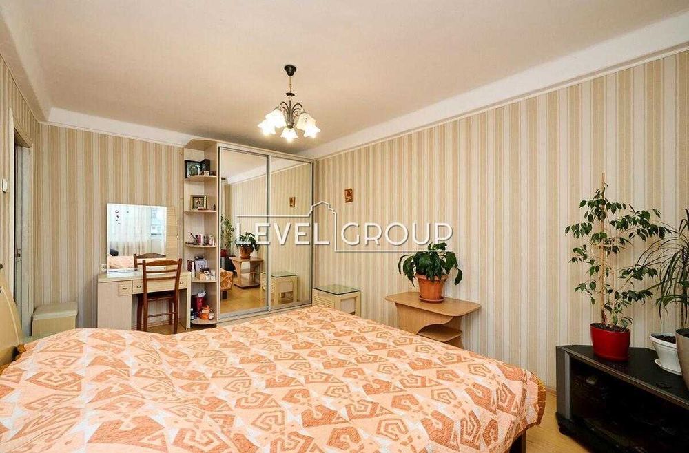 Продаж 3-кімнатна квартира Лісовий масив | Лісова| Чернігівська Юность