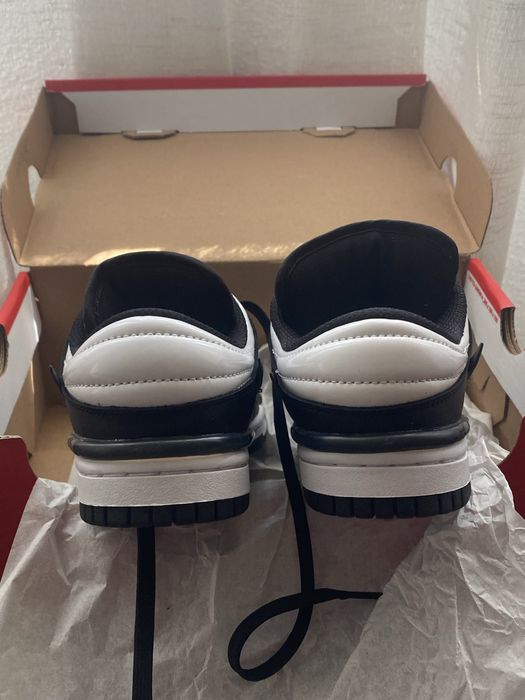 Nike dunk panda low twist