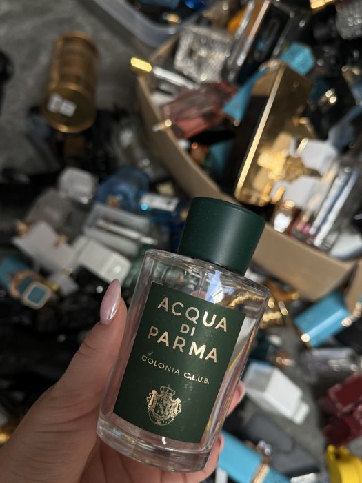 Pustw flakony perfum