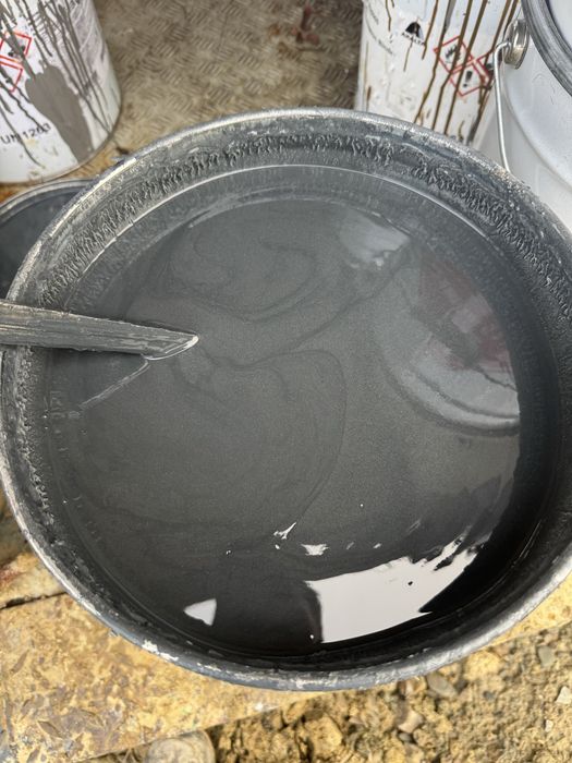 Farba przemyslowa do metalu 20 l kolor na zdjeciu