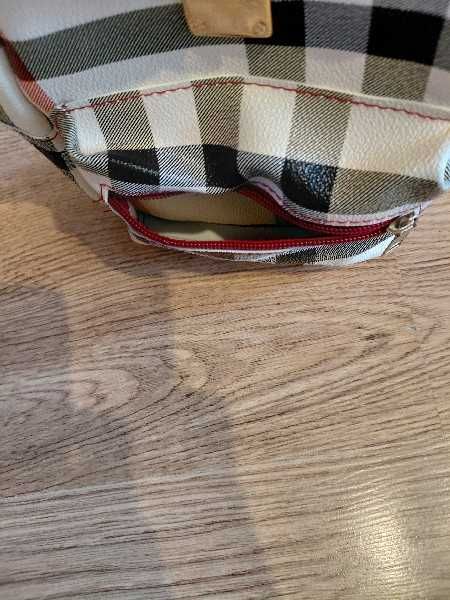 Nowy mały plecak, torebka w kratę