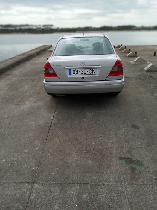 Mercedes w 2o2 clássico.