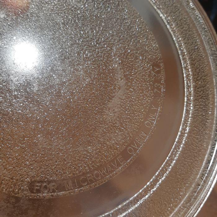 Универсальная тарелка для микроволновки. 24 см