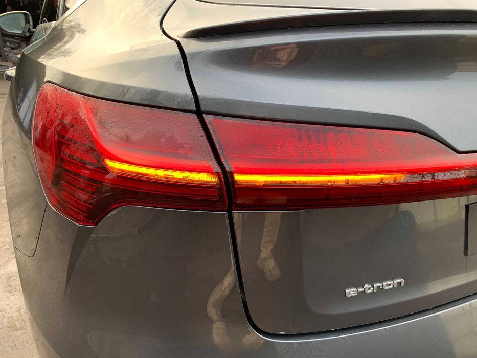 Разборка Audi E Tron Автошрот Ауді e-tron Розборка Е Трон інвертор