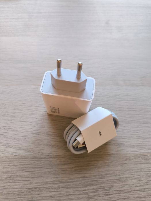 NOWA SUPERSZYBKA Ładowarka 90W do telefonu + kabel USB-C