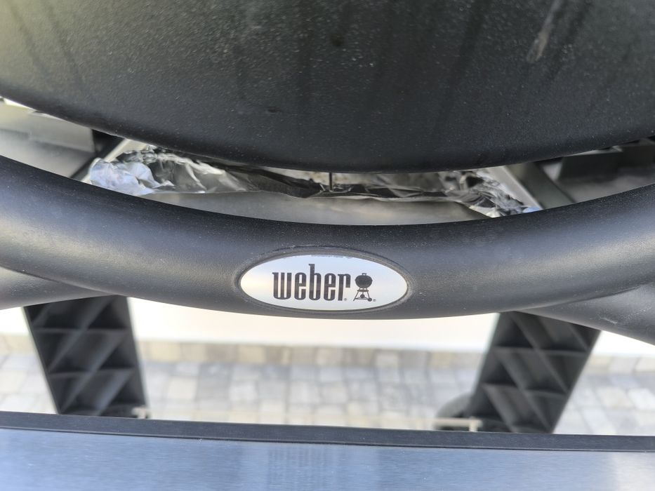 Vendo grelhador eléctrico Weber Q2400