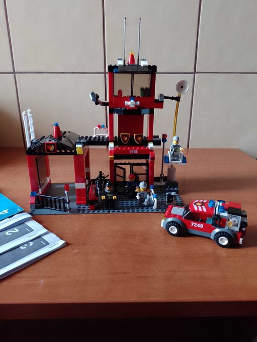 Klocki Lego City 7240-remiza strażacka