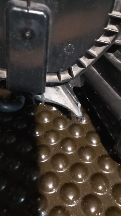 Lampa przód Passat B5 lift XENON Prawa kompletna Hella