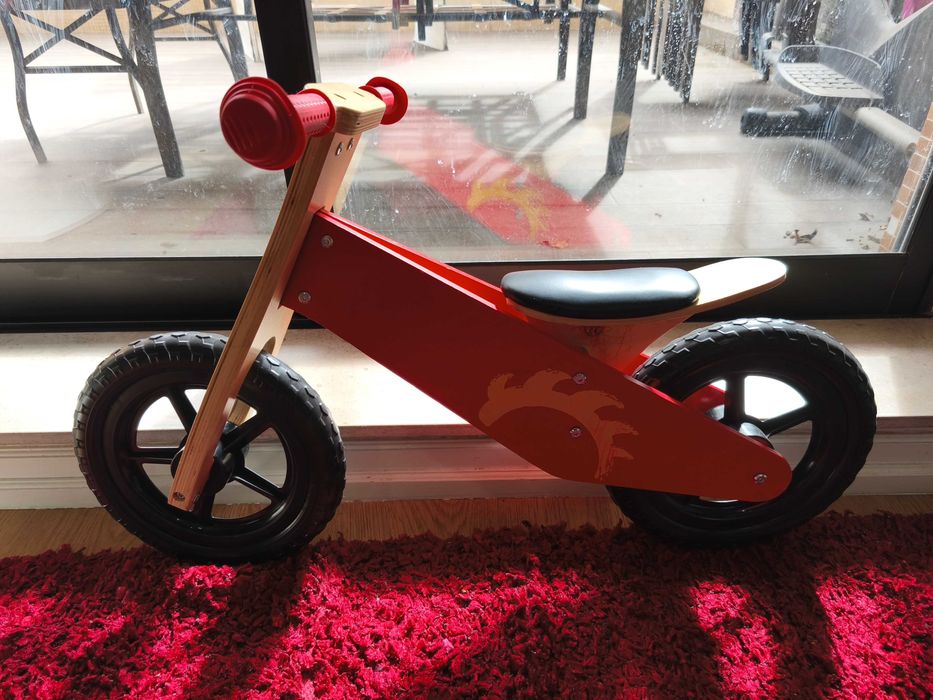 Bicicleta de Equilíbrio de Madeira Classic World – Usada em Bom Estado