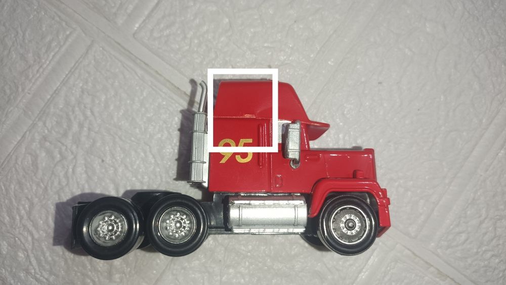 Уцінка! Металеві машинки Тачки Маквин, трейлер з машинкою