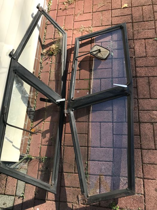 Ursus C330 Drzwi lewe i prawe