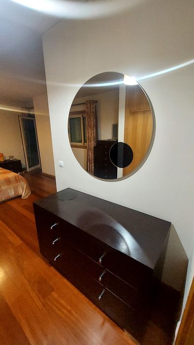 Mobília dMobília de Quarto Completa | Cama + Mesas Cabeceira + Cómoda + Espelho