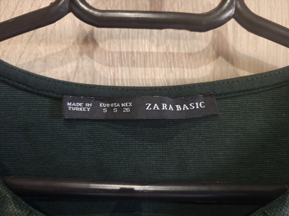 Ciemnozielona sukienka ZARA rozmiar S