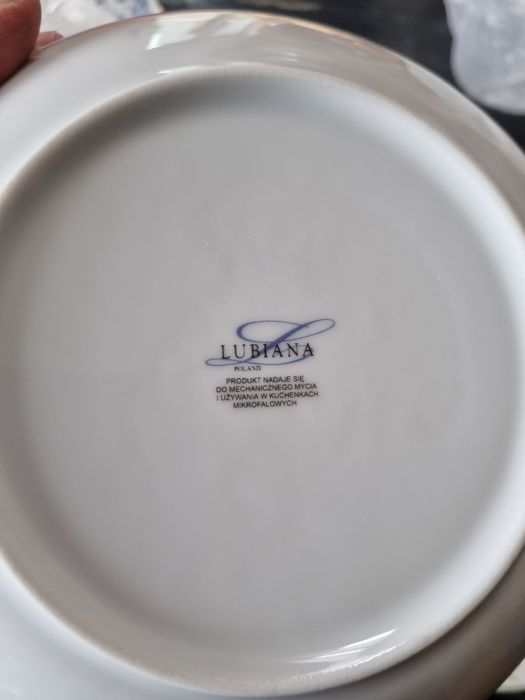 Lubiana talerze w kwiaty