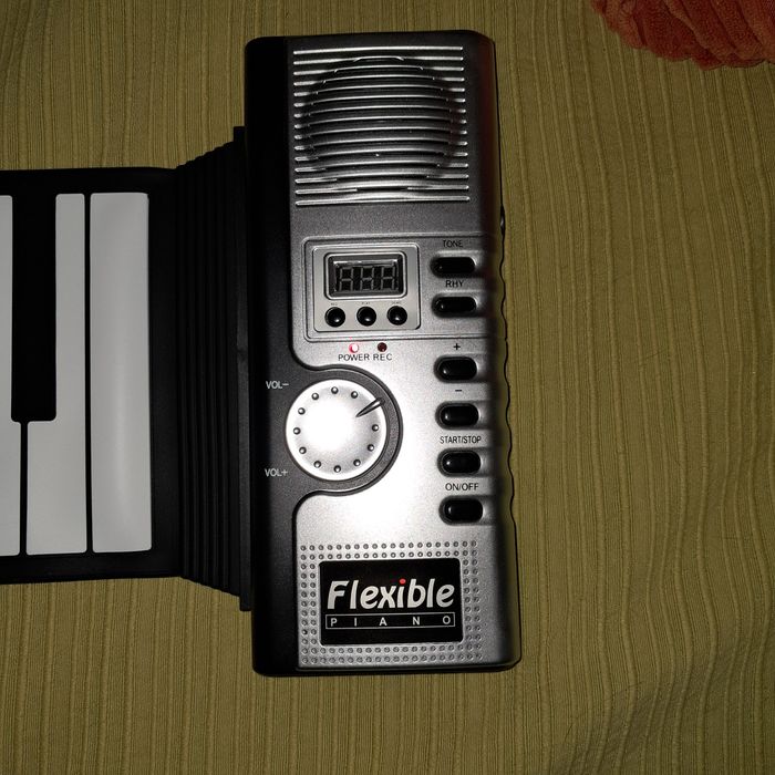 Vendo Teclado com 61 teclas