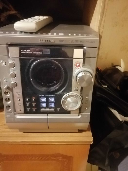 Музичний центр Самсунг