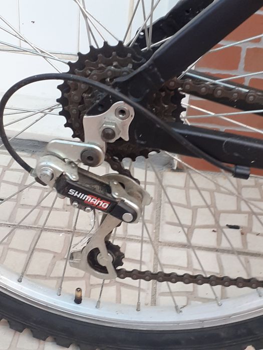 Bicicleta em alumínio