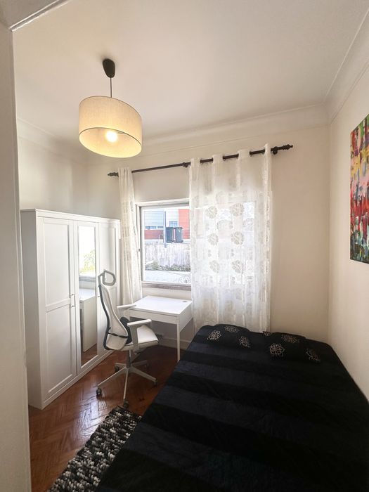 Aluga-se quarto com wc privado perto da Cidade Universitaria