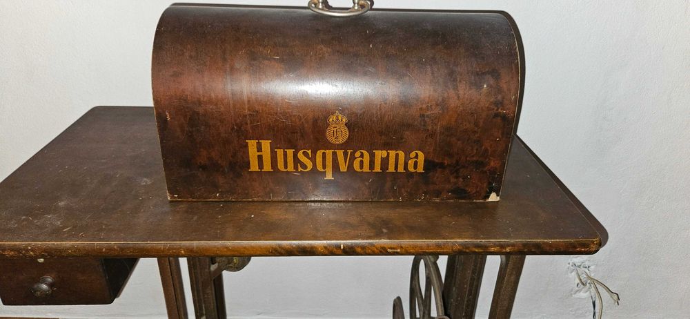 Costura Husqvarna