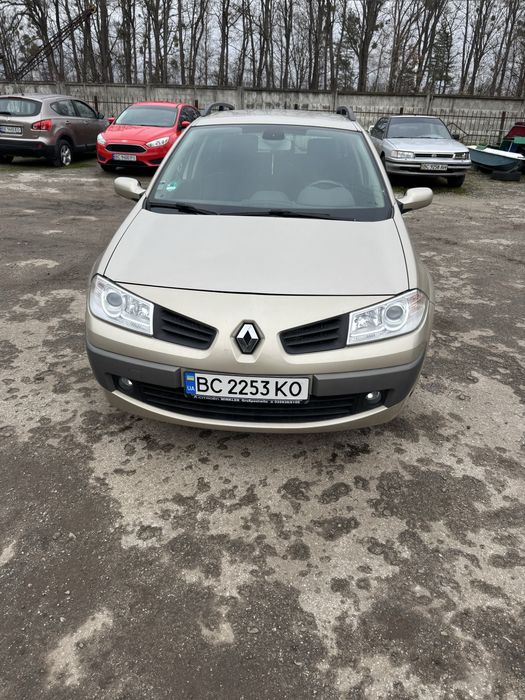Рено Меган  2007 рік 1.6 бензин